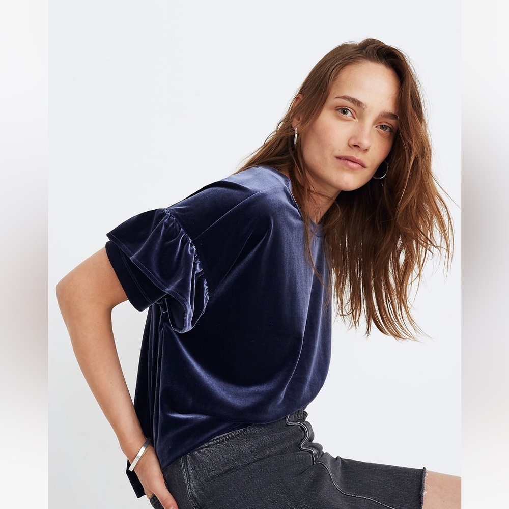 Madewell Velvet Ruffle-Sleeve Tee In Nightfall - Picture 3 of 8